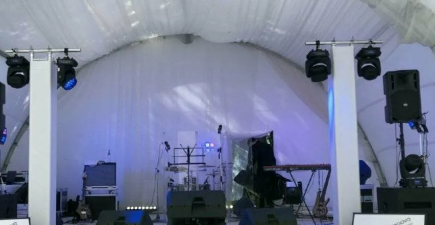 Lighting equipment and truss systems prepared for harbor event deployment